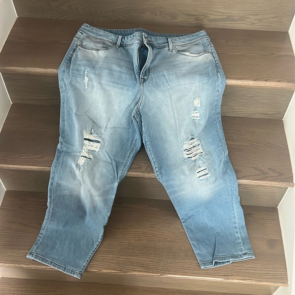 Chicos the SO Slimming Girlfriend Crop Jeans